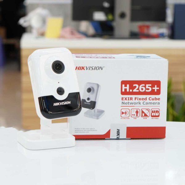 Camera Dome IP 2MP Hikvision DS-2CD1123G2-LIUF đèn kép, tích hợp mic, hồng ngoại 30m - Hình ảnh 3